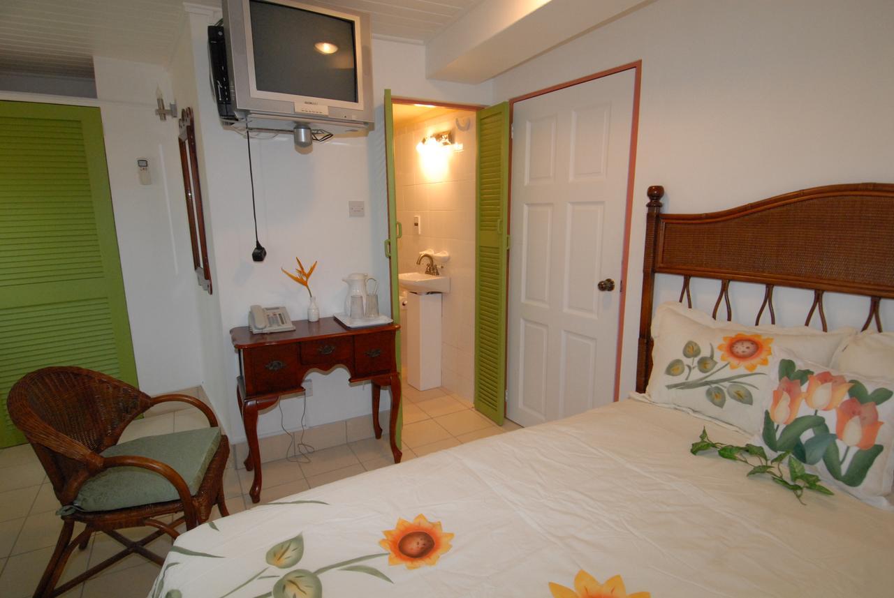 Deyna'S City Inn St. George's Экстерьер фото